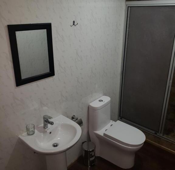 스탠다드 트리플 룸, Hostal Nataly