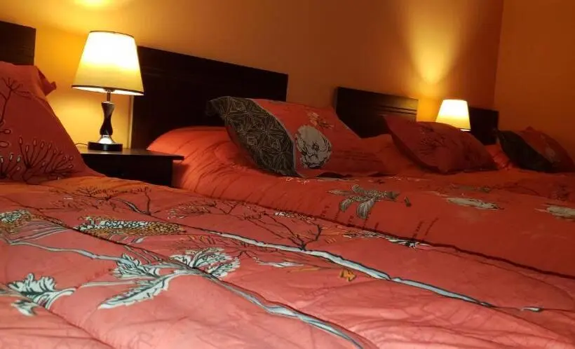 اتاق استاندارد چهار تخته, Hostal Nataly