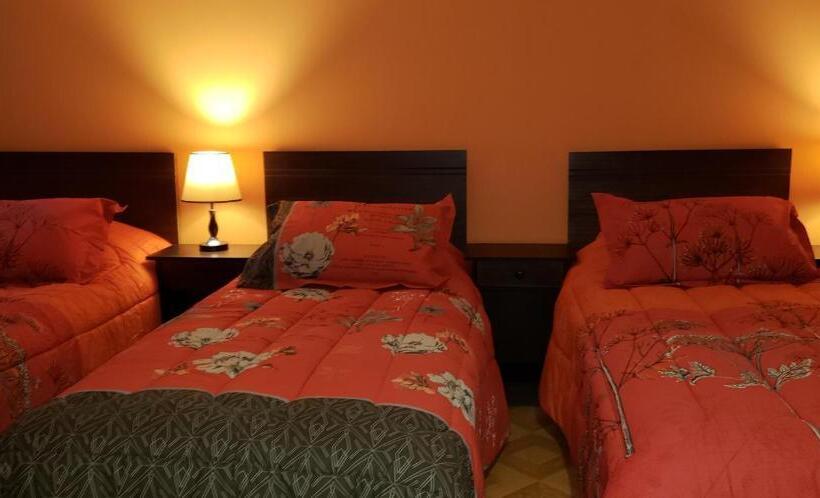 غرفة قياسية رباعية, Hostal Nataly