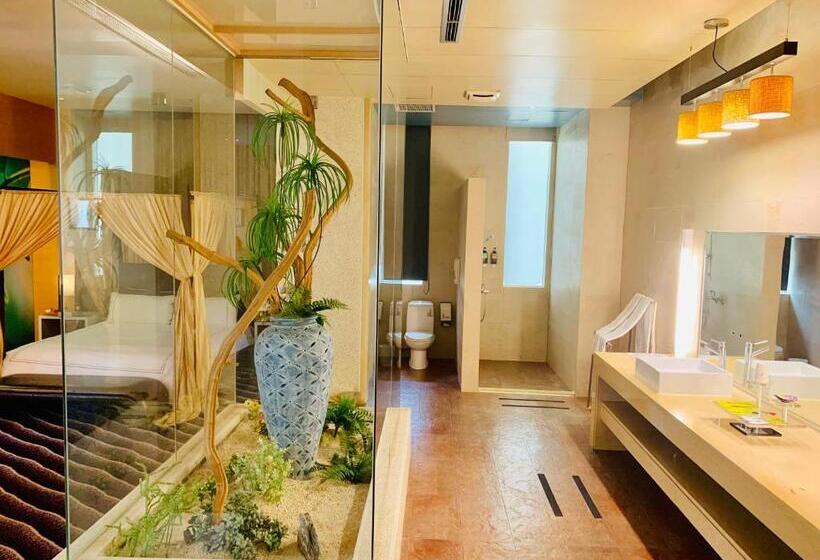 اتاق استاندارد, Her Home Spa Motel Chiayi