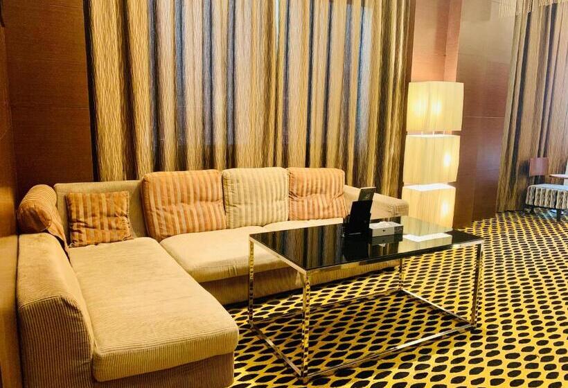 اتاق استاندارد چهار تخته, Her Home Spa Motel Chiayi