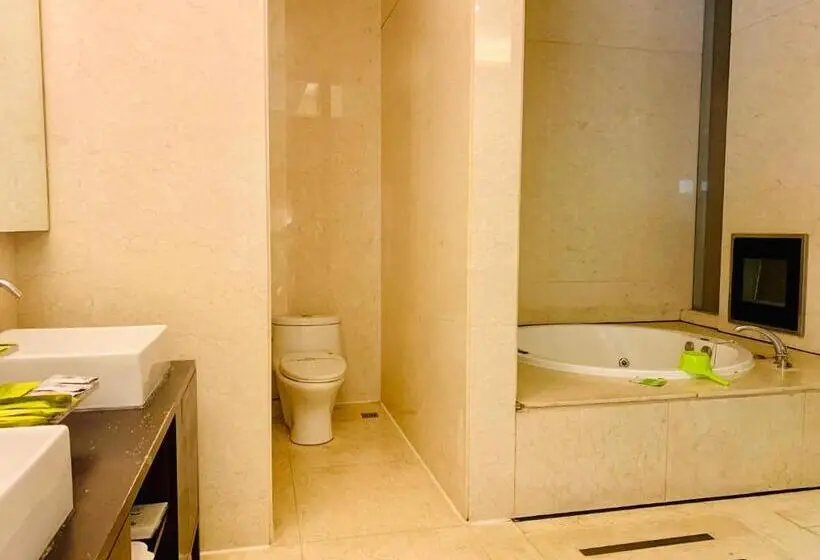 اتاق استاندارد چهار تخته, Her Home Spa Motel Chiayi