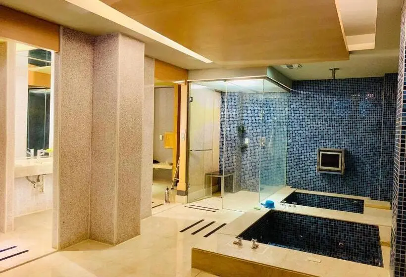 اتاق استاندارد چهار تخته, Her Home Spa Motel Chiayi