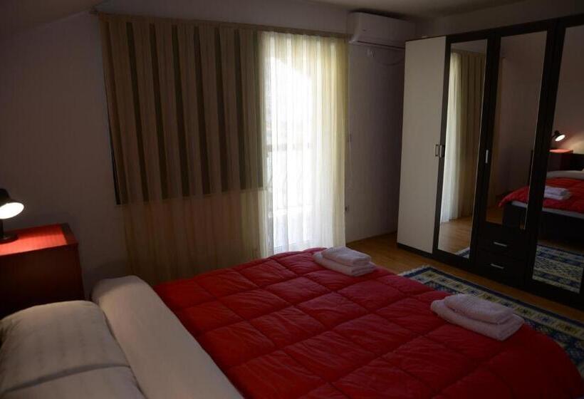 غرفة قياسية حمام مشترك, Hostel Tuba