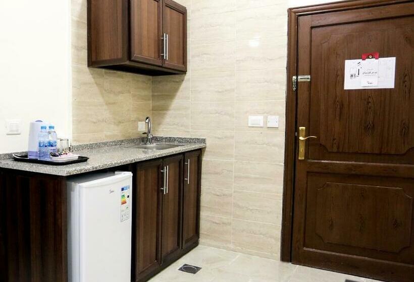 اتاق استاندارد یک نفره, 7boys