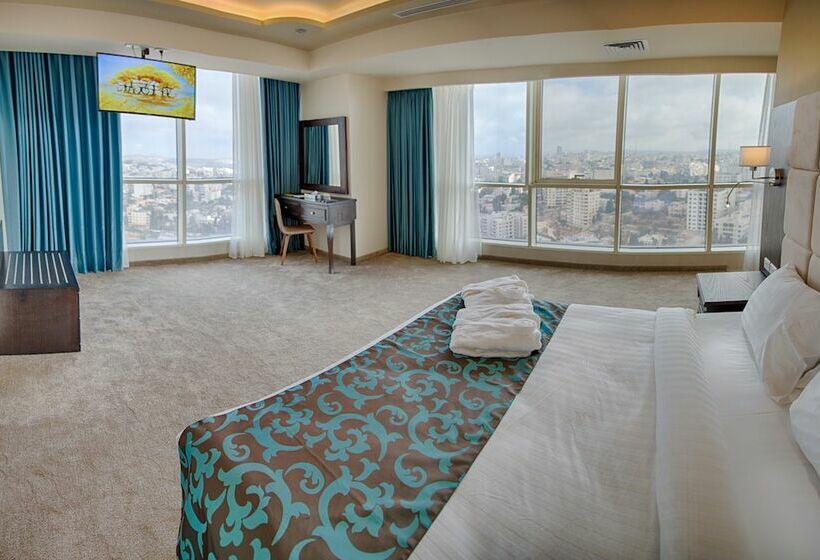 سوییت اجرایی, Carmel