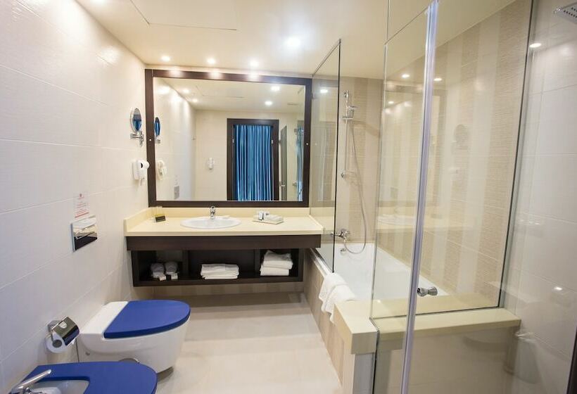 سوییت اجرایی, Carmel