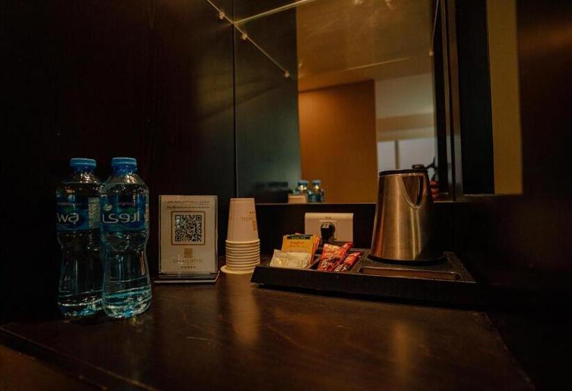 اتاق لوکس, Carmel