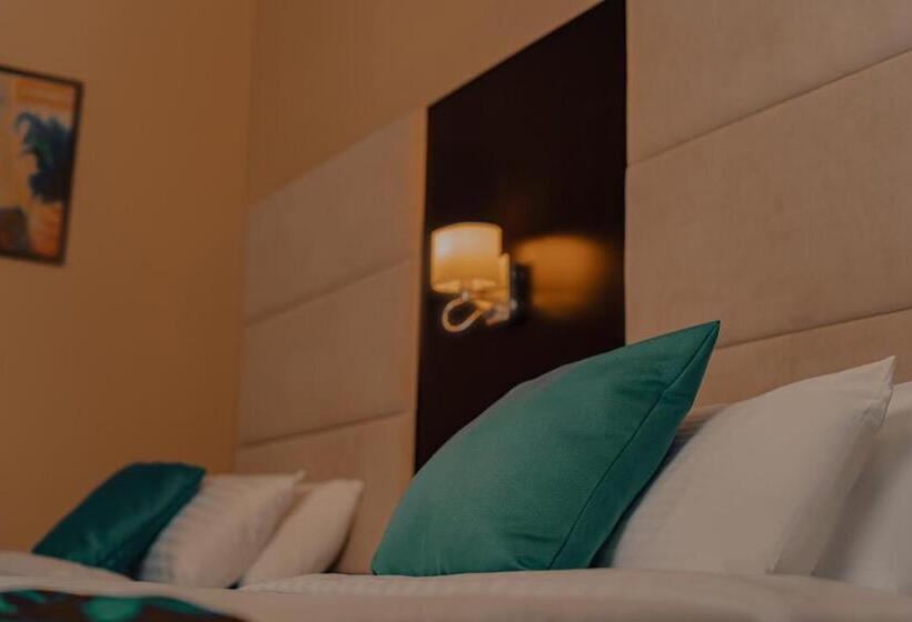 اتاق استاندارد با تخت بزرگ, Carmel