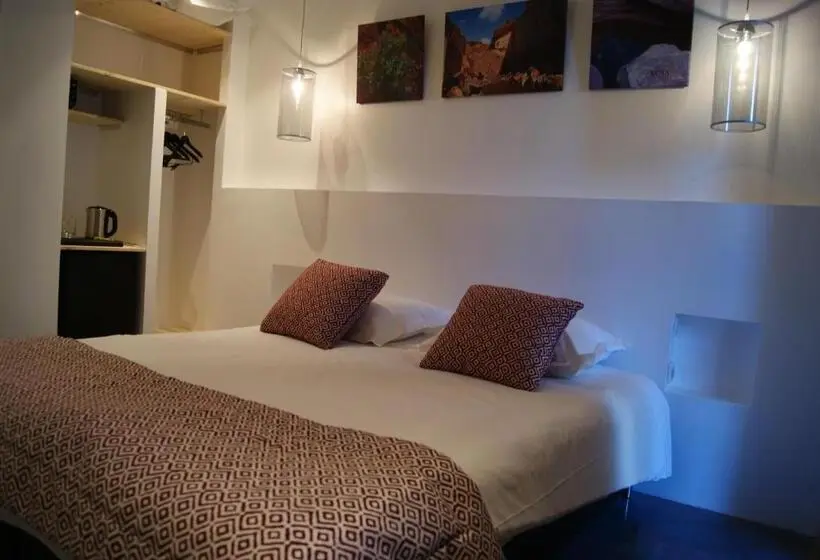 Comfort-huone, Contact Hôtel Le Minervois Hôtel & Restaurant Au Nord De Carcassonne