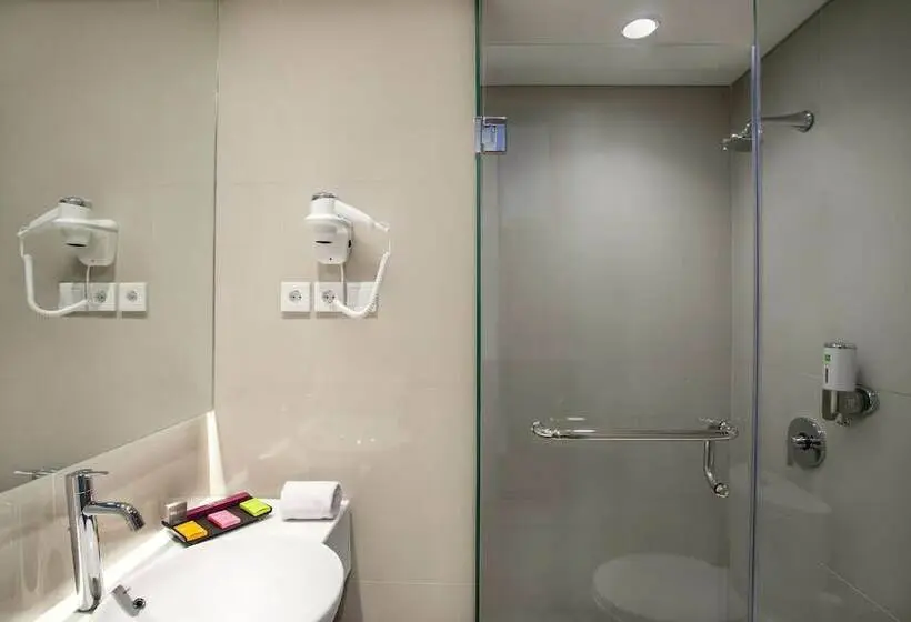 Superior-huone, Ibis Styles Cikarang