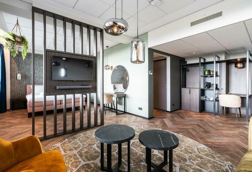 带大床的复式套间, Onderwijshotel De Rooi Pannen Eindhoven