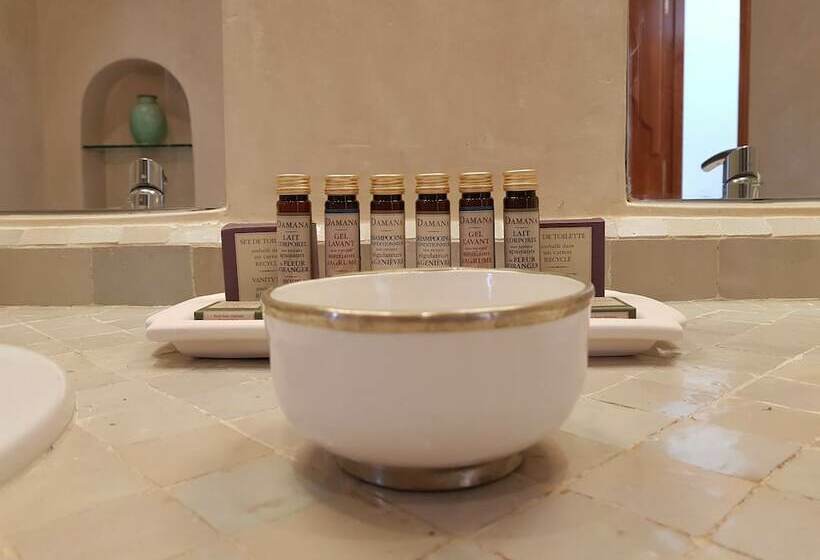 سوییت جونیور, Palais Claudio Bravo