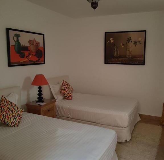 اتاق استاندارد, Palais Claudio Bravo