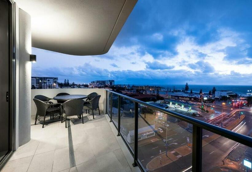 3 Bedroom Suite, Ramada By Wyndham Vetroblu Scarborough Beach