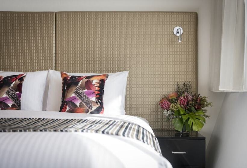 Penthouse Suite, Ramada By Wyndham Vetroblu Scarborough Beach