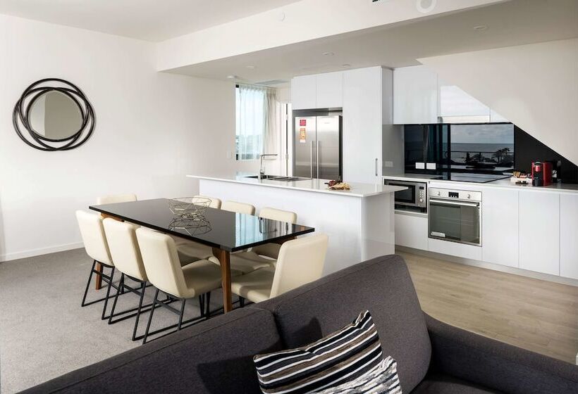 Penthouse Suite, Ramada By Wyndham Vetroblu Scarborough Beach