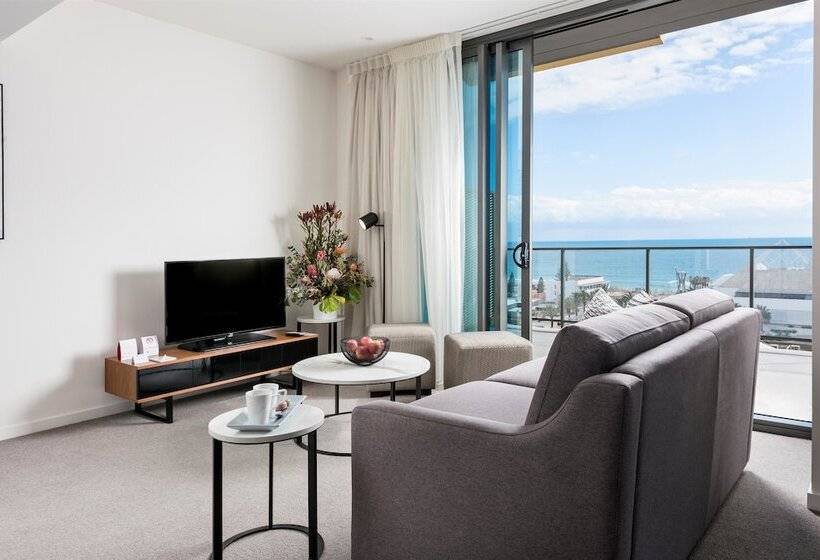 Penthouse Suite, Ramada By Wyndham Vetroblu Scarborough Beach