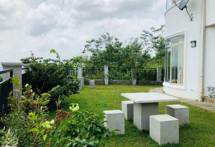 Family Suite, The Heaven's Villa Kandy