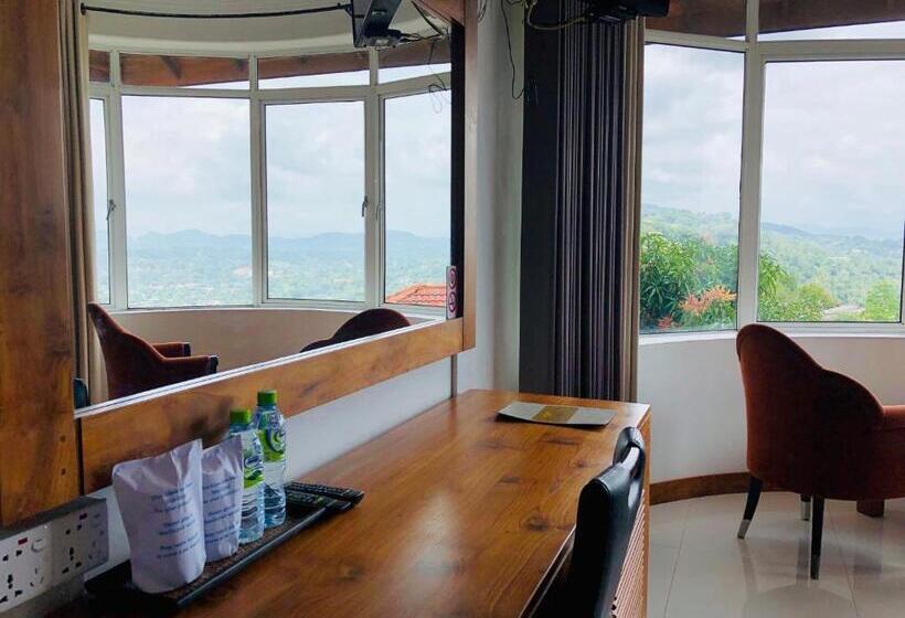 Номер Deluxe Вид на Горы, The Heaven's Villa Kandy