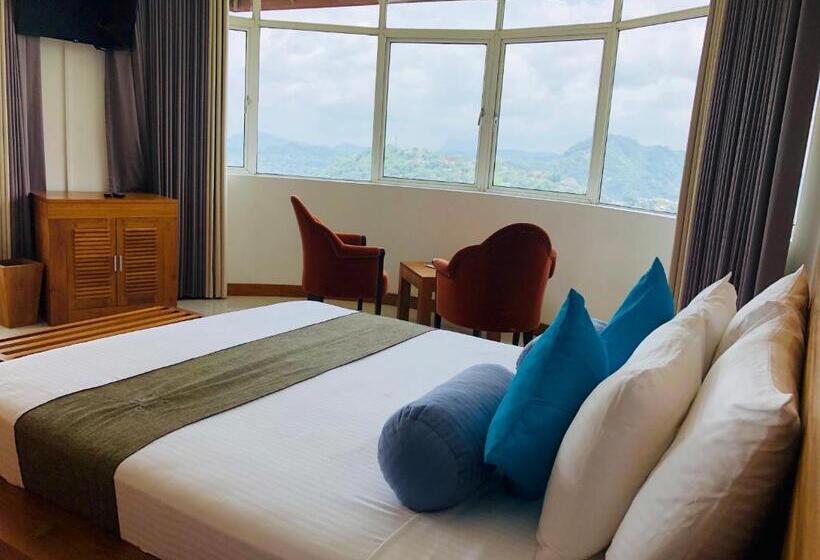 Номер Deluxe с Балконом, The Heaven's Villa Kandy