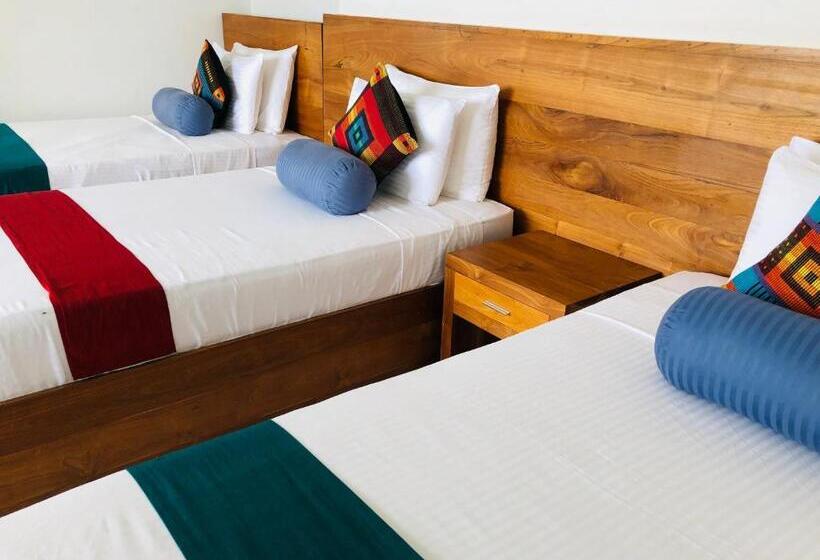 Quarto Triplo Estandar, The Heaven's Villa Kandy
