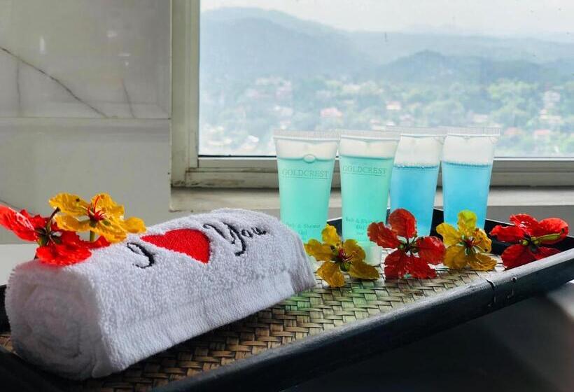 Люкс с Балконом, The Heaven's Villa Kandy