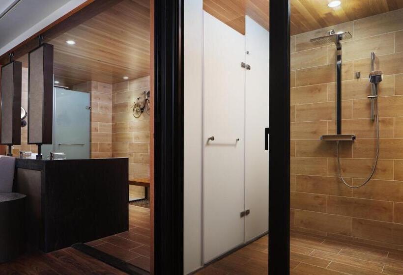 Deluxe Suite King Bed, The Westin Yilan Resort