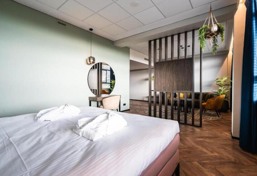 带大床的复式套间, Onderwijshotel De Rooi Pannen Eindhoven