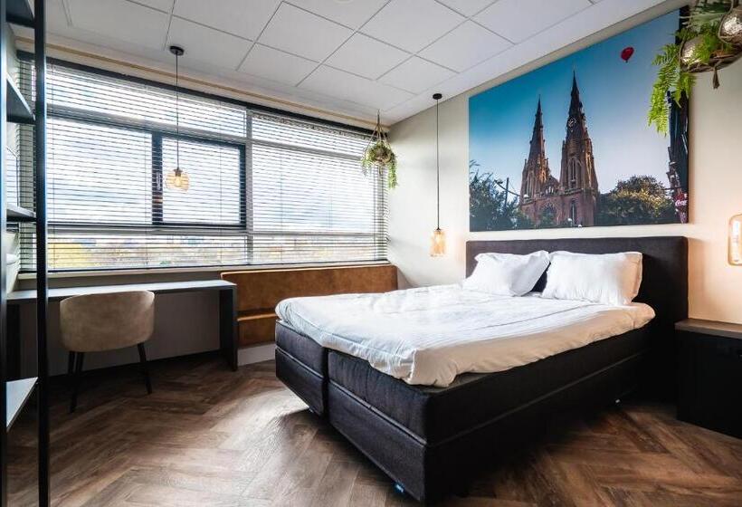 标准间, Onderwijshotel De Rooi Pannen Eindhoven