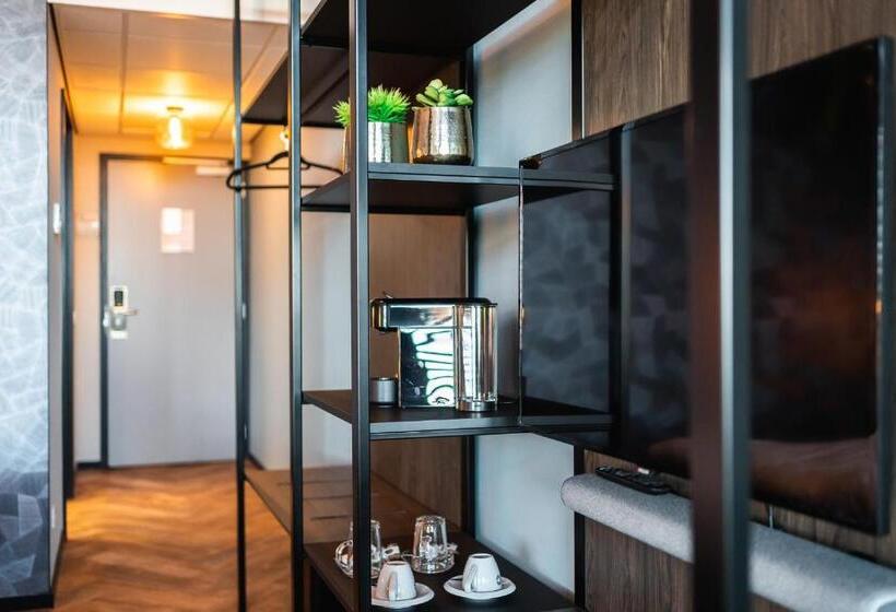 Номер Deluxe, Onderwijshotel De Rooi Pannen Eindhoven