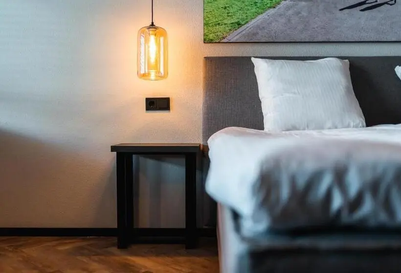 デラックスルーム, Onderwijshotel De Rooi Pannen Eindhoven