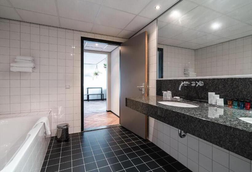 带大床的复式套间, Onderwijshotel De Rooi Pannen Eindhoven