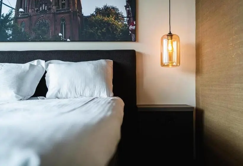 スタンダードルーム, Onderwijshotel De Rooi Pannen Eindhoven