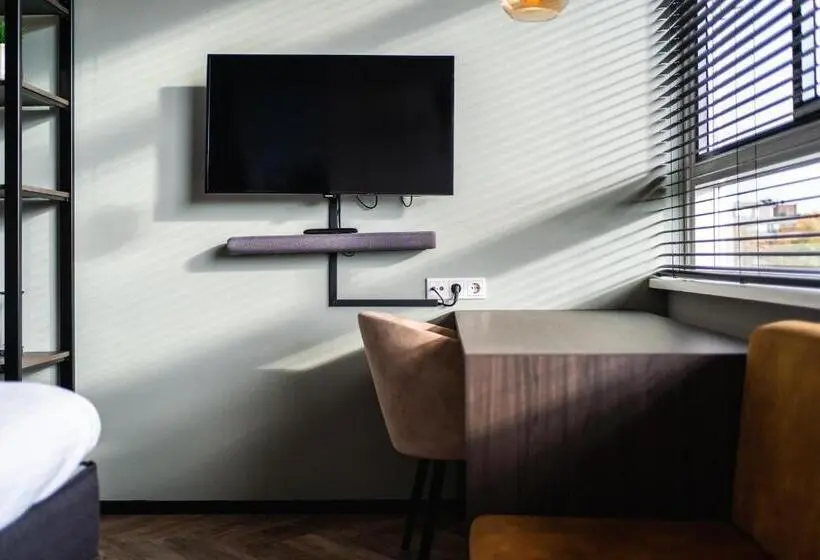 スタンダードルーム, Onderwijshotel De Rooi Pannen Eindhoven