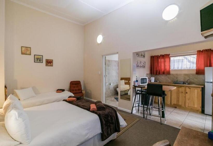 בקתת חדר, Profcon Resort