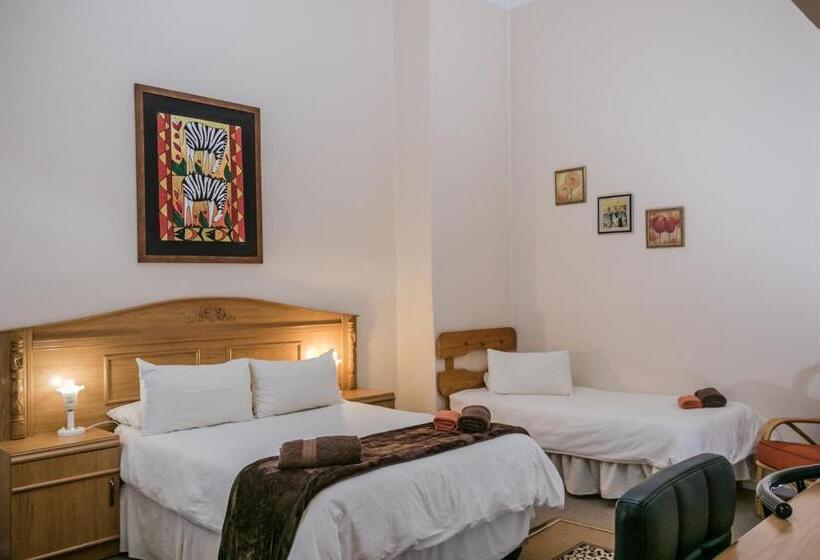 בקתת חדר, Profcon Resort