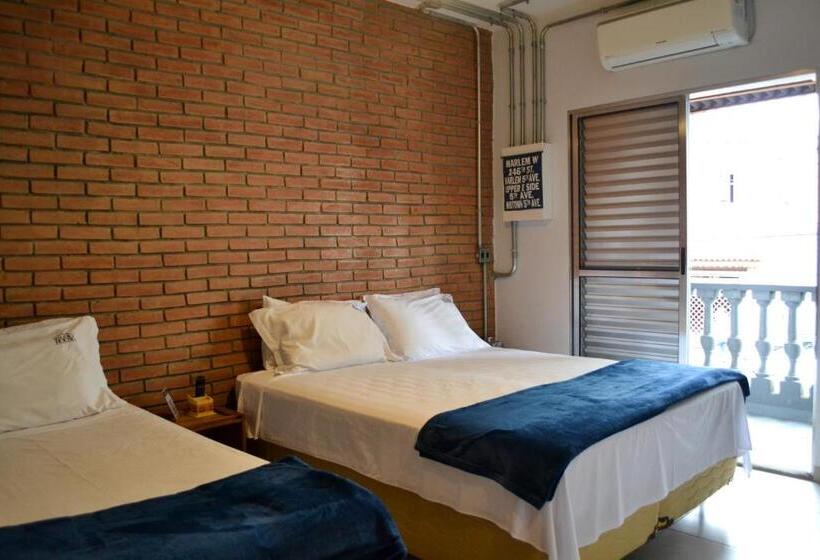 اتاق سوپریور سه تخته, Studio House