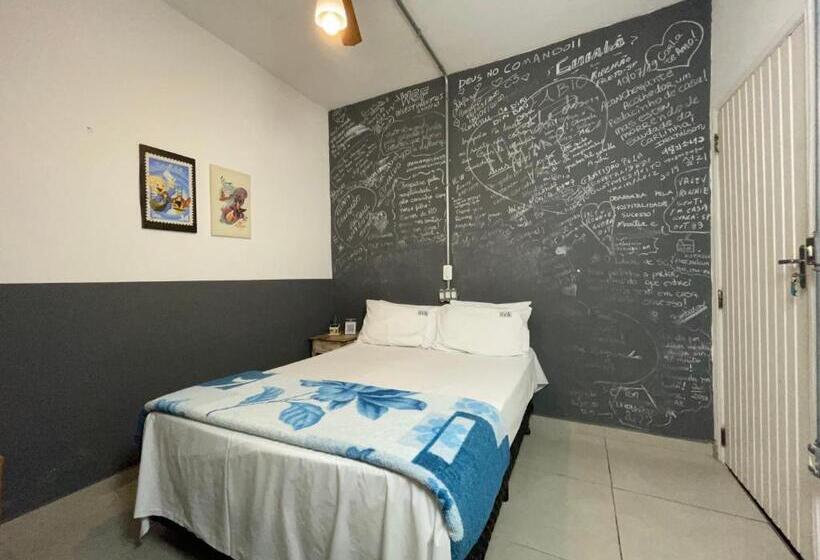 اتاق استاندارد, Studio House