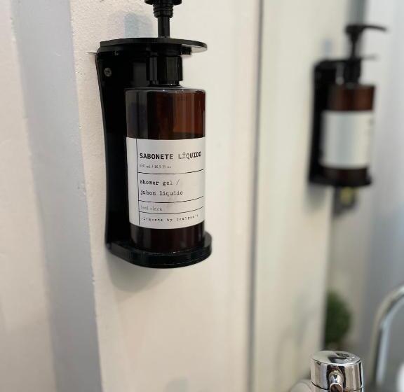 اتاق استاندارد یک نفره, Studio House