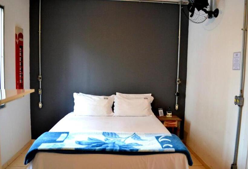 اتاق سوپریور, Studio House