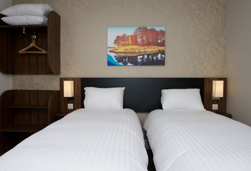 スタンダードルーム, Chain Runner, Livingston By Marston S Inns