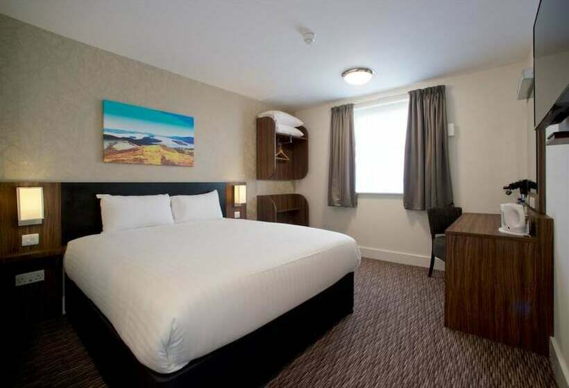 スタンダードルーム, Chain Runner, Livingston By Marston S Inns