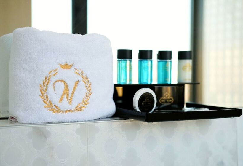 اتاق خانوادگی, New