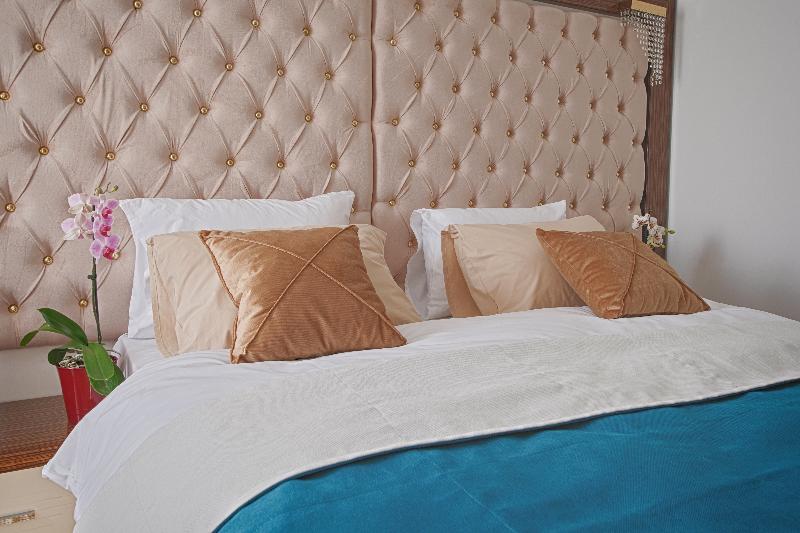 اتاق استاندارد, New