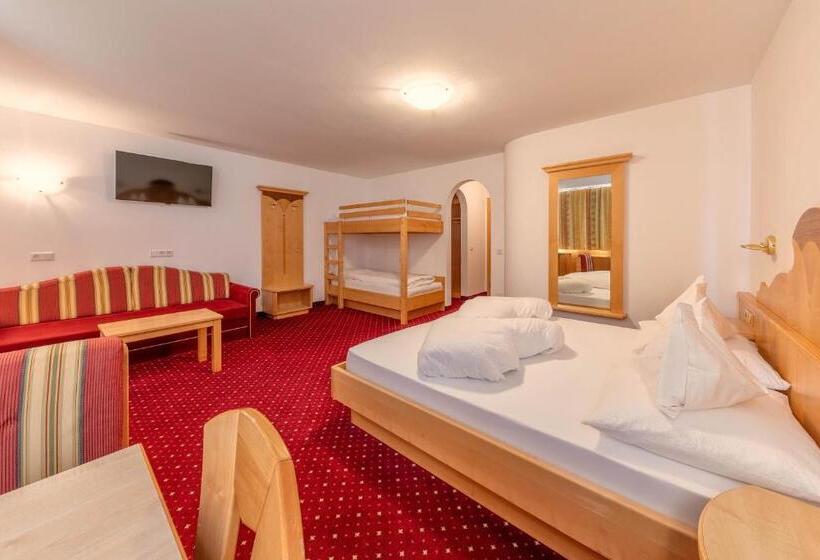 Семейный Номер, Schwarzer Adler