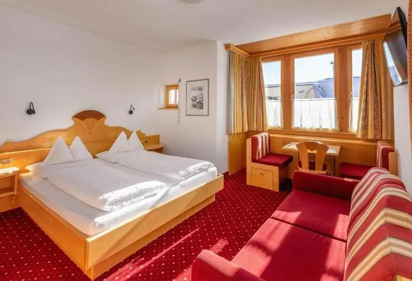Superior-huone, Schwarzer Adler