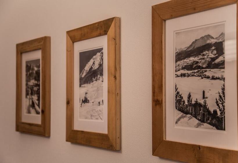 اتاق استاندارد یک تخته با بالکن, Sarain Active Mountain Resort