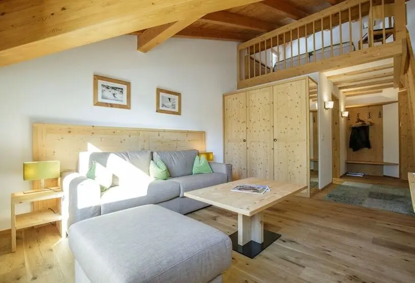 Junior Suite avec Balcon, Sarain Active Mountain Resort