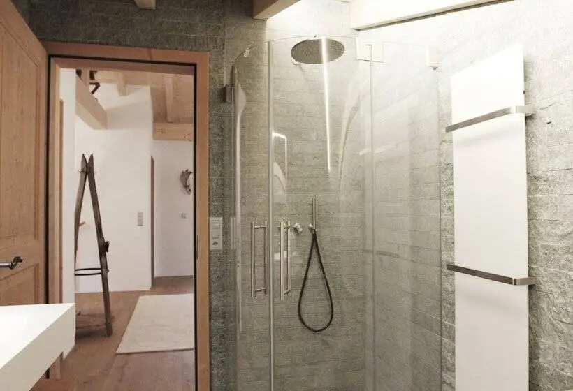 Suite en Attique, Sarain Active Mountain Resort